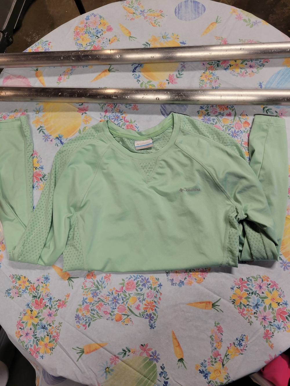 Columbia Mint Green Performance Long Sleeve Top
